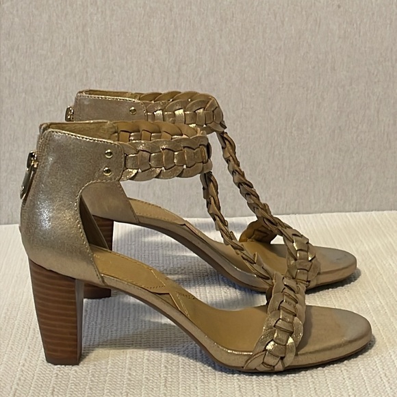Adrienne Vittadini, golden. heel sandals. Size 7.5 - Picture 12 of 12